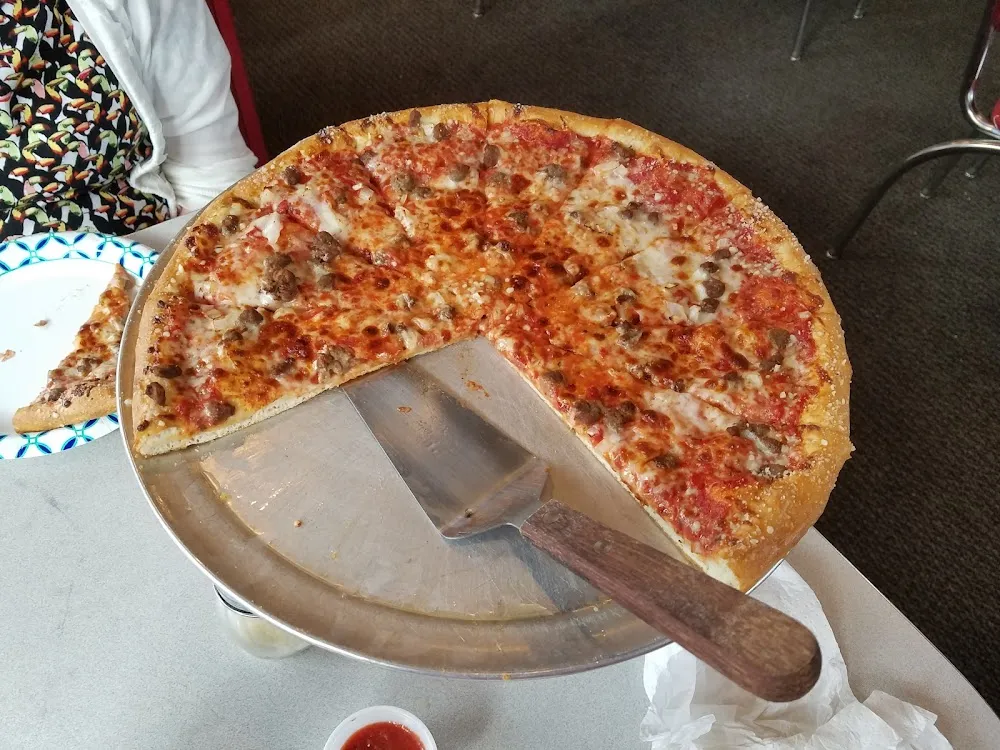 Beef and Onion Pizza